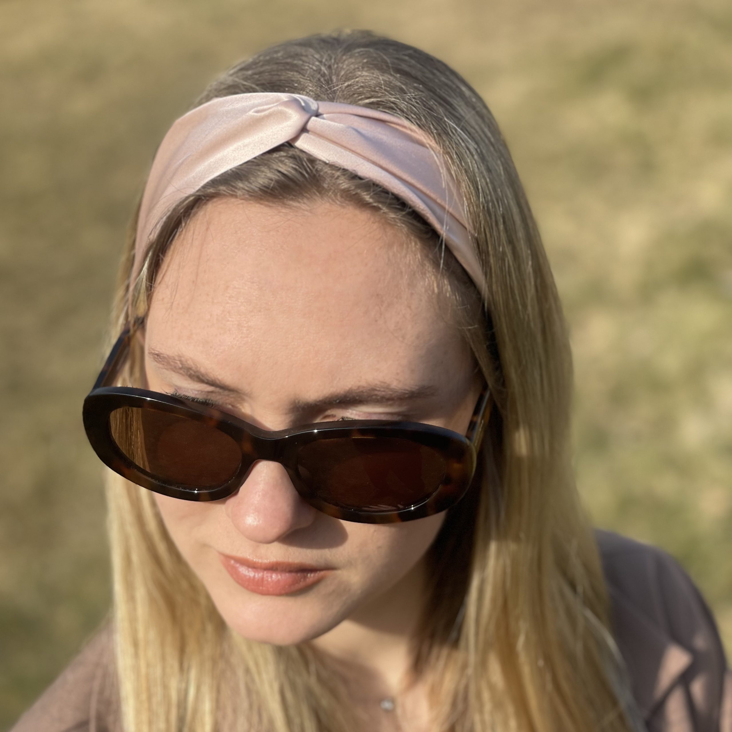 Šilkinė galvos juosta plaukams, blanki rožinė