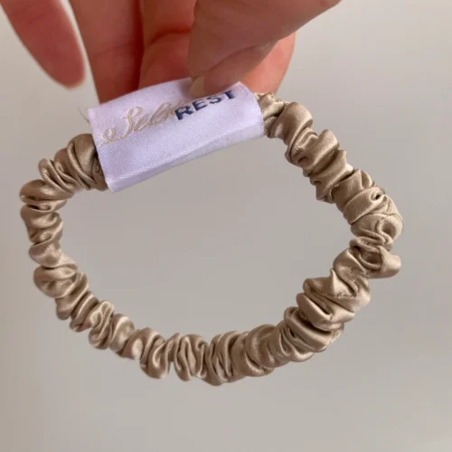 Šilkine gumytė plaukams,plona, aukso spalvos spalvoas, silkrest.eu,MINI