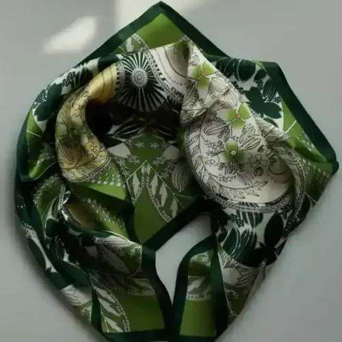 Silk scarf made of Mulberry silk (53×53 cm)