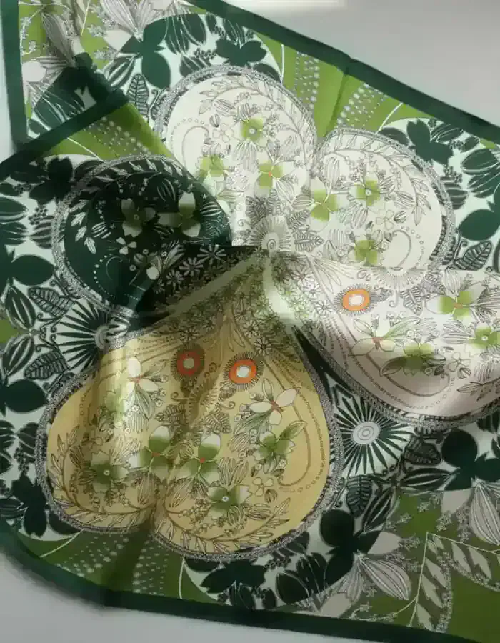 Silk scarf made of Mulberry silk (53×53 cm)